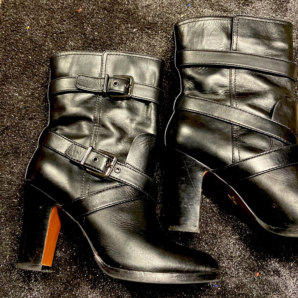 Pour la Victoire black real leather buckle boots size 8.5